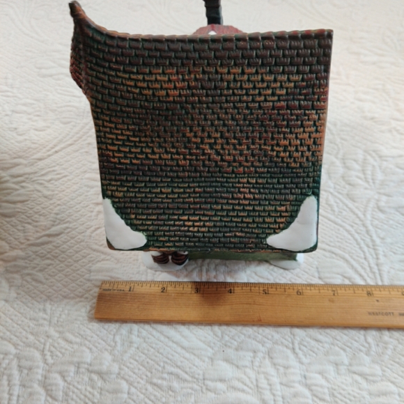 Santa's Workbench Crystal Creek Winery Christmas Village House Victorian Series - Picture 10 of 13